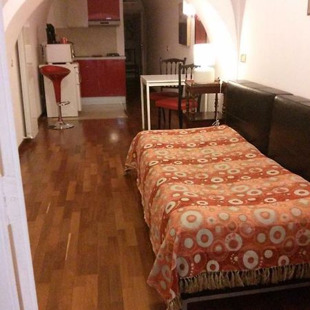 Carafa Di Maddaloni Residenza Di Charme Hotel Наполи Екстериор снимка