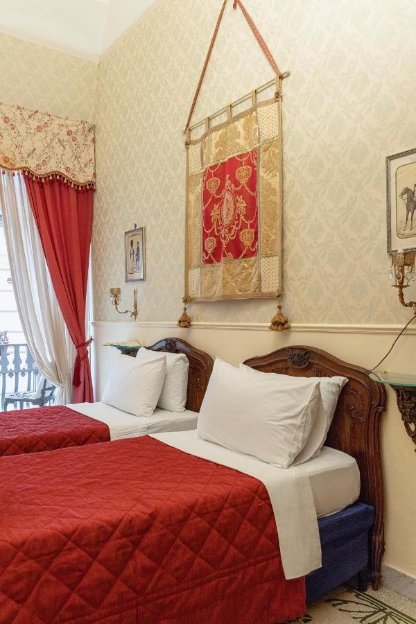 Carafa Di Maddaloni Residenza Di Charme Hotel Наполи Екстериор снимка